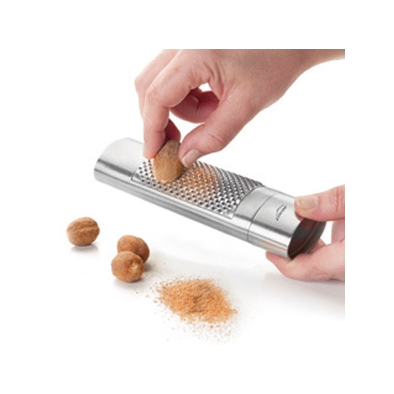 5 utilisations de la noix de muscade  Comment utiliser la noix de muscade  râpée et entière