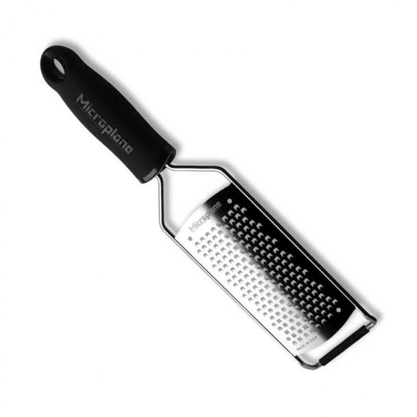 Râpe À Gros Trous De La Série Gourmet